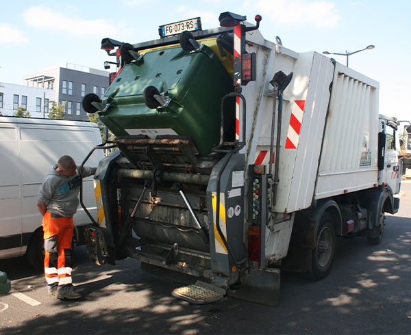 Ramassage de déchets à Lens